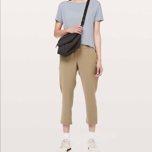 Lululemon - On the Fly Crop 23”